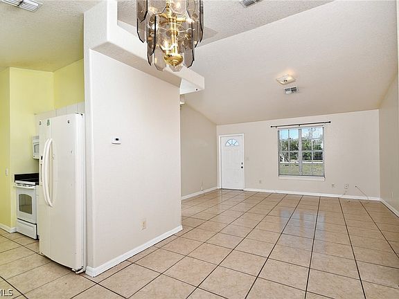 3rd image of 420 Alabama Rd S