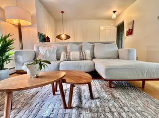 75 Old County Rd, Damariscotta, ME 04543