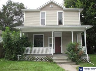1635 S 16th St, Lincoln, NE 68502