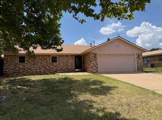 1205 Polk St, Altus, OK 73521