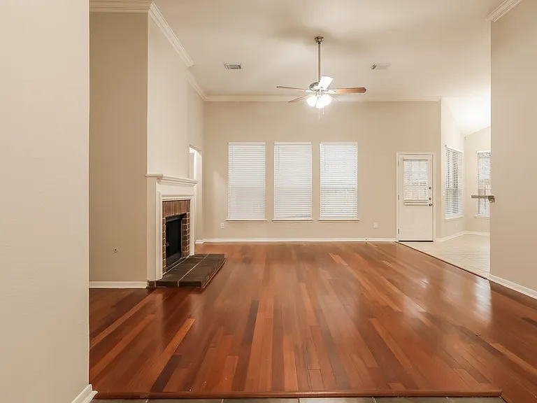 19 Rosewater Pl — Photo 3