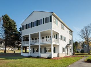 55 Broadway, York, ME 03909