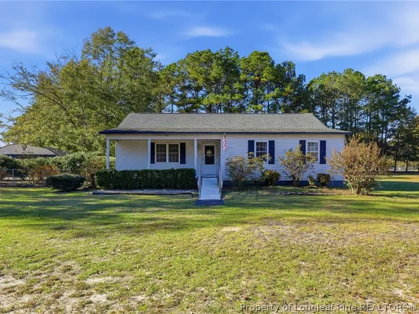 223 Broadwell Rd, Saint Pauls, NC 28384