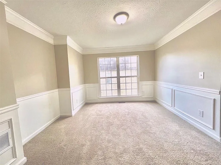 2312 Oak Glenn Cir — Photo 4
