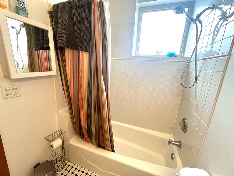 1363 N Bosworth Ave #4 — Photo 14