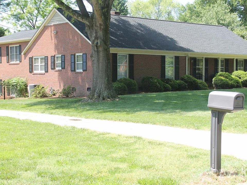 1st image of 3231 Gardner Park Dr