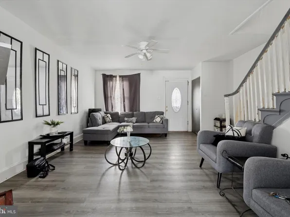219 Laurel Rd, Sharon Hill, PA 19079