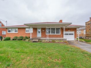 3509 Park Row Dr, Shively, KY 40216
