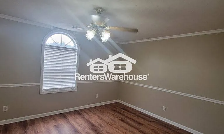 4745 King Saul Dr — Photo 28