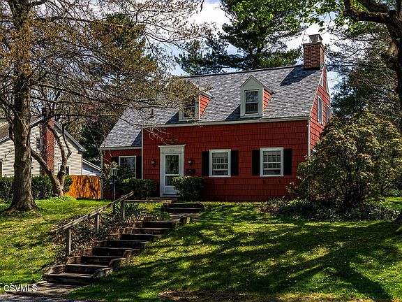 2nd image of 226 Harrison Ave
