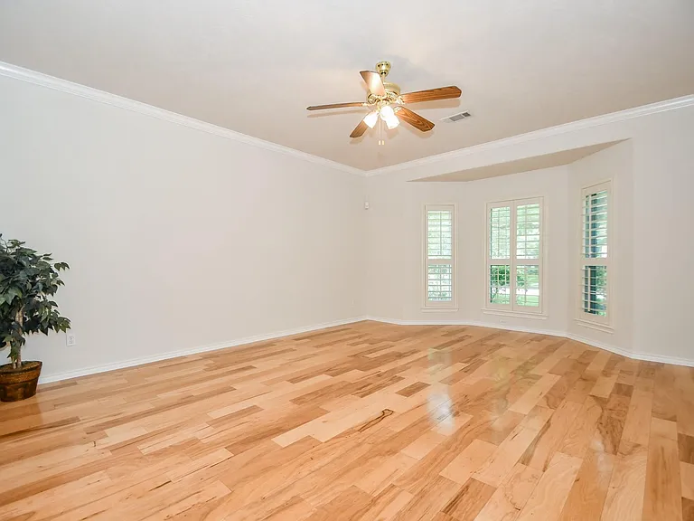 20735 Park Pine Dr — Photo 23