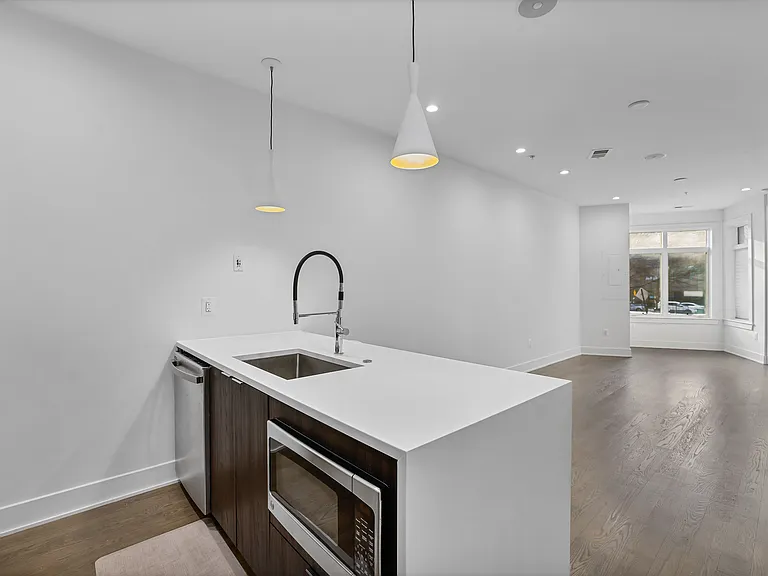1220 Potomac Ave SE #3 — Photo 7