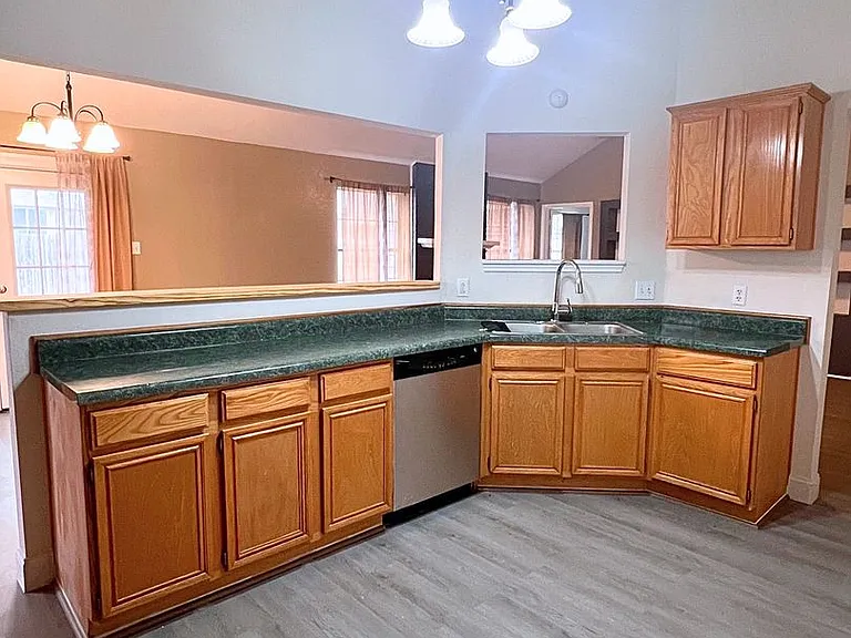 4205 Bluestem Ln — Photo 11