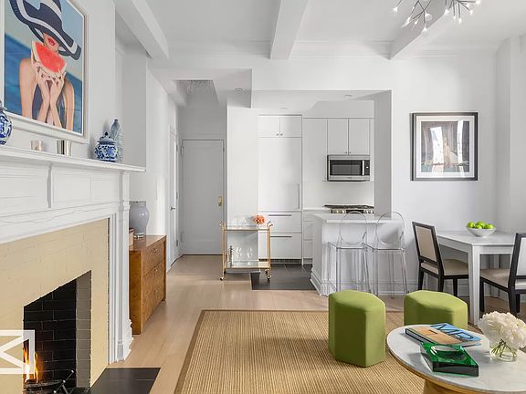 5th image of 25 5th Ave APT 11G