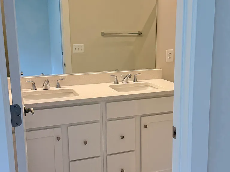 2108 Acadia Rd — Photo 12
