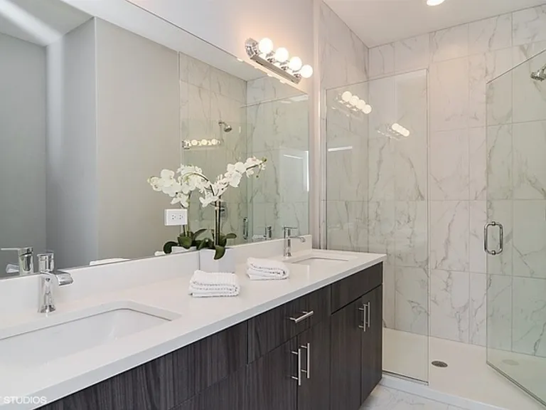 2420 W Fillmore St #3 — Photo 6
