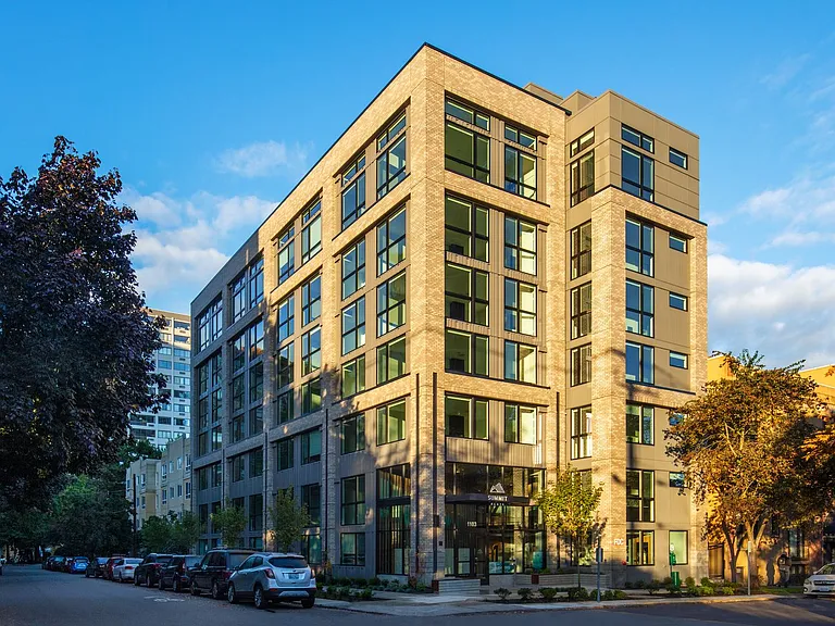 Summit Flats — Photo 18