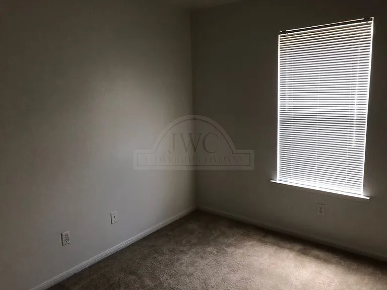 1629 Yuma Trl — Photo 9
