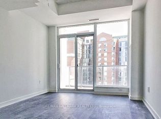 8 Olympic Garden Dr #313, Toronto, ON M2M 0B9