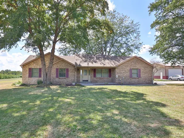 572 McJunkin Rd, Blanchester, OH 45107