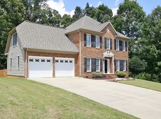 8200 Chestershire Road, Oak Ridge, NC 27310