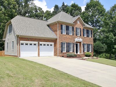 8200 Chestershire Road, Oak Ridge, NC, 27310