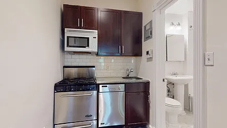 Rented by Bond New York