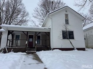215 S Albany St, Wolcottville, IN