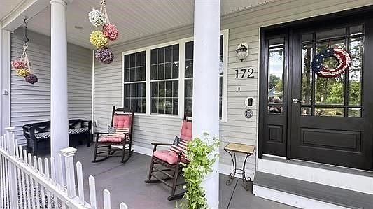 5th image of 172 Arah St
