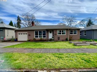545 E Dartmouth St, Gladstone, OR 97027