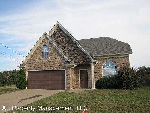 2nd image of 182 Hackberry Cv
