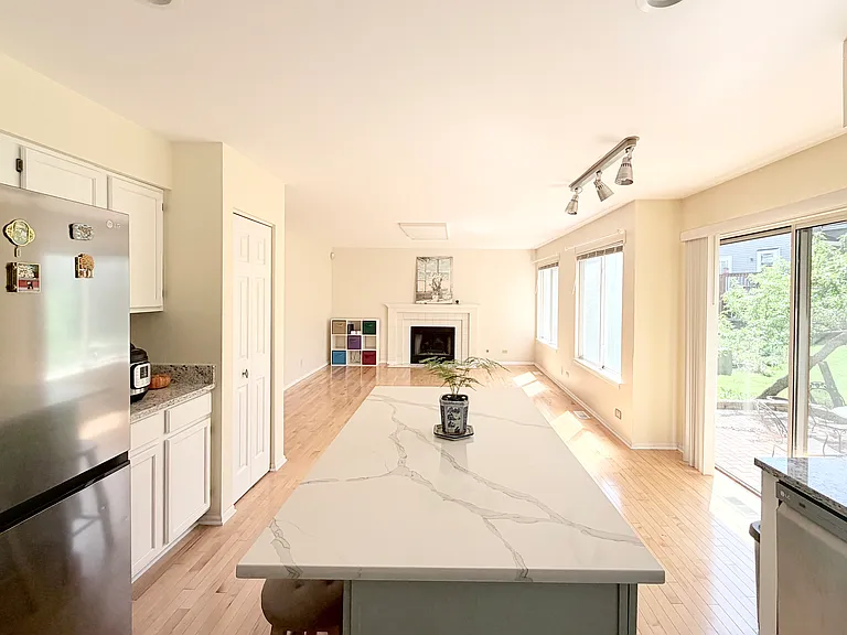 1936 Cobblebrook Ln — Photo 14