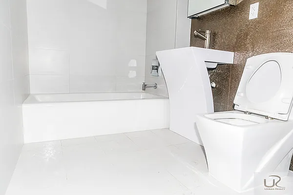 Rented by Urban Realty NYC | media 37