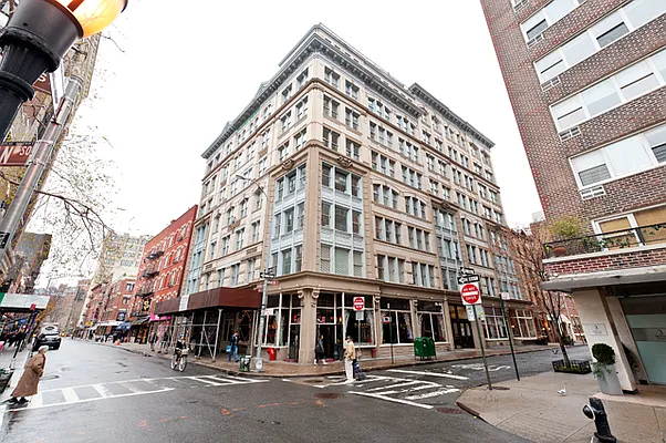 Sold by CORE | media 18