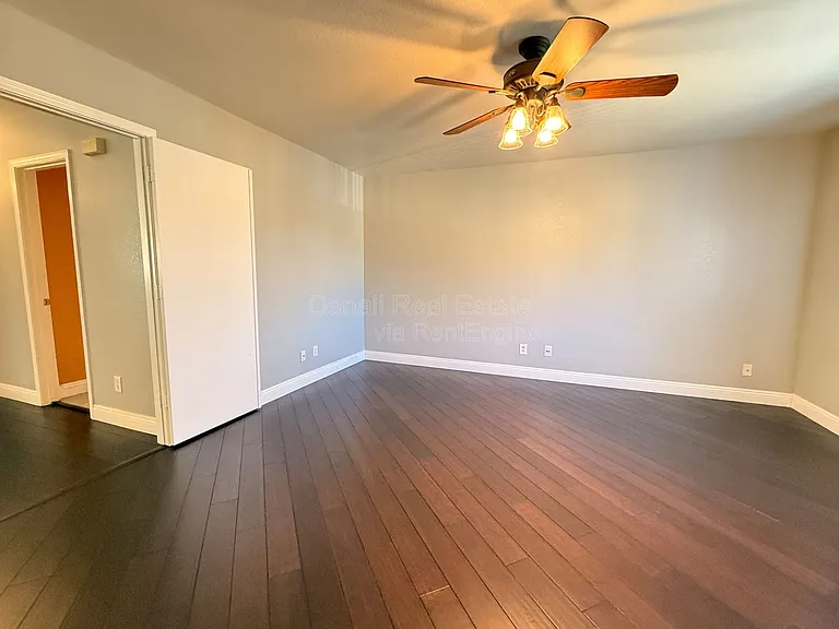 6425 W Desert Hollow Dr — Photo 20