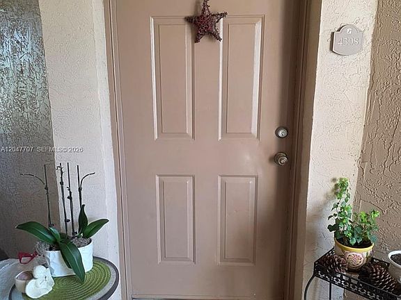 5th image of 2846 S University Dr APT 4308