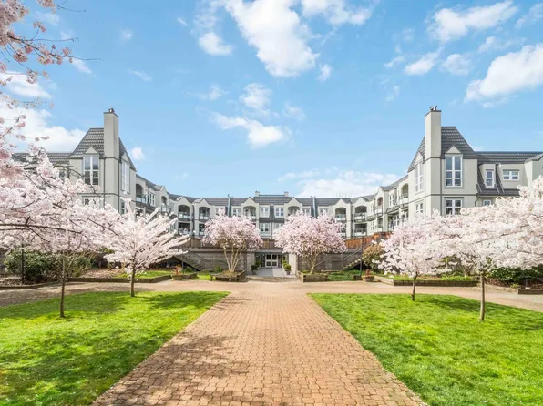 99 Begin St #301, Coquitlam, BC V3K 6R5