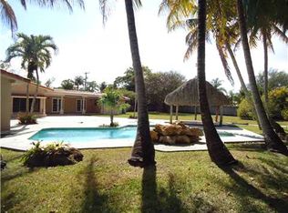 8401 SW 66th St, Miami, FL 33143