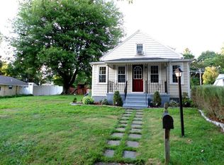 34 Wangum Rd, Westbrook, CT 06498