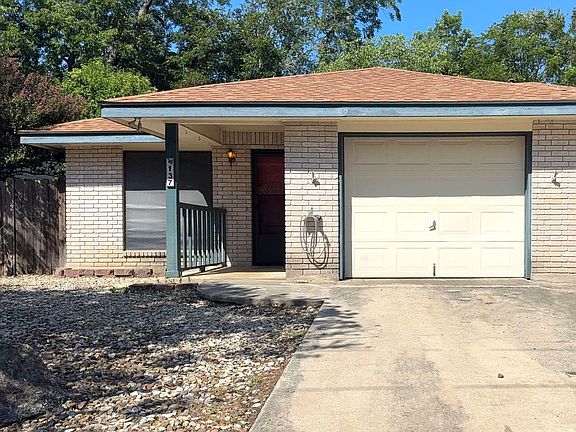 2nd image of 137 Cibolo Creek Dr #137