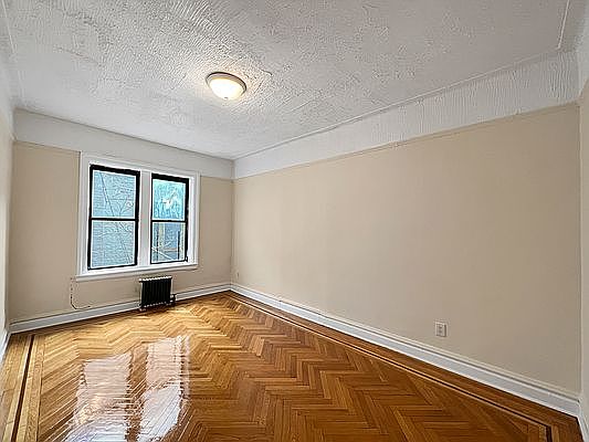 1st image of 29 Wadsworth Ave APT 4E