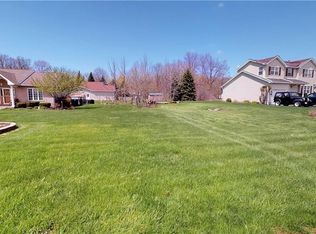 7610 Dean Brown Dr, Niagara Falls, NY 14304