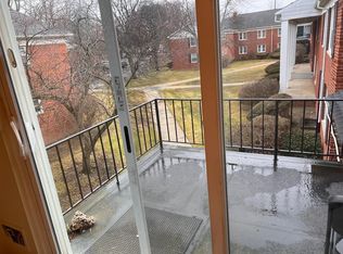 27654 E Echo Valley UNIT 234, Farmington Hills, MI 48334