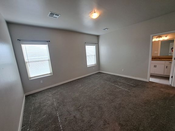 4th image of 2625 Goldfinch Pl