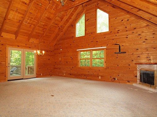 5th image of 120 Pebble Dr