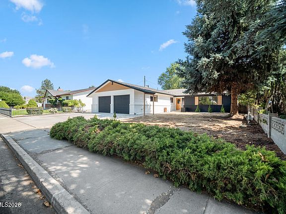 2nd image of 155 York Way