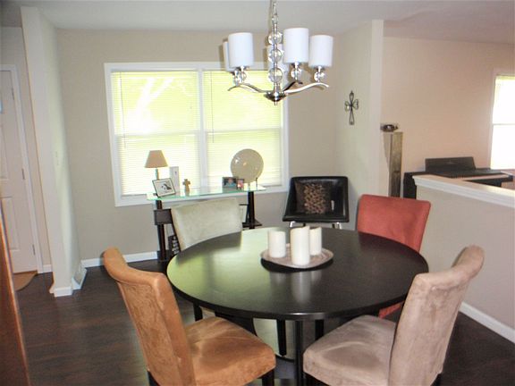 4th image of 5036 Larkspur Dr
