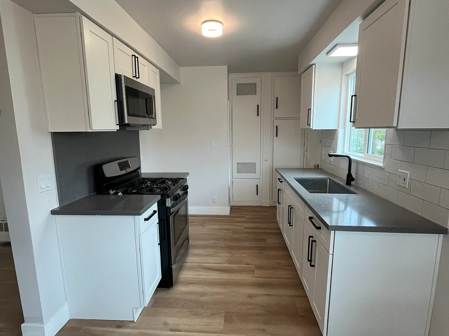 1 bed, 625 sqft, $2,185 — Photo 2