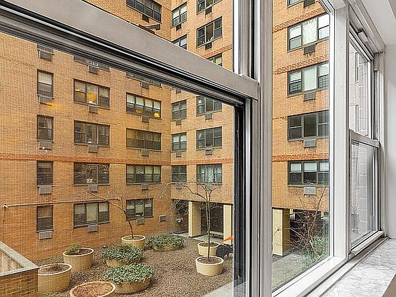 5th image of 340 E 80th St Unit 2S