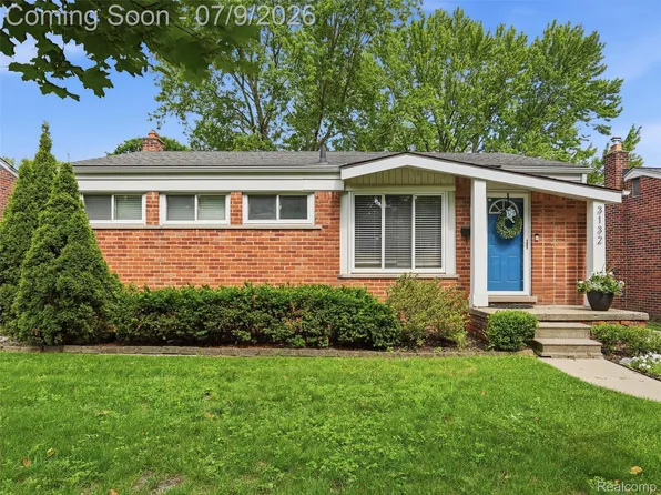3132 Maplewood Ave, Royal Oak, MI 48073